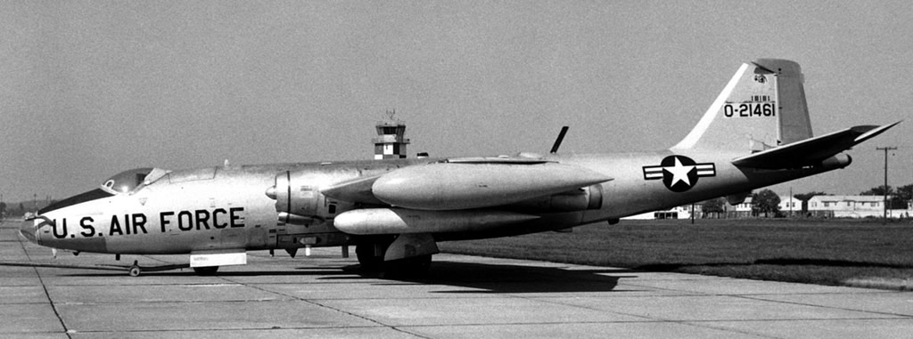EB-57A Canberra, S/N 21461, Scott AFB, 1969 EB-57A Canberra, S/N 21461, Scott AFB, 1969