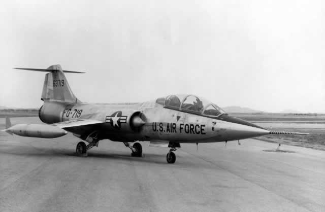 Lockheed F-104B Starfighter S/N 63719, Buzz Number FG-719, on flight deck
