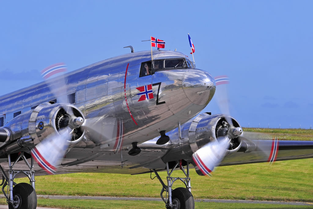 Douglas C-53D-DO Sky Trooper, S/N 11750, Registration LN-WND, at Cherbourg, France Douglas C-53D-DO Sky Trooper, S/N 11750, Registration LN-WND, at Cherbourg, France