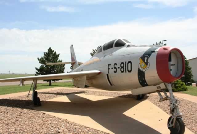 Republic Aviation F-84F Thunderstreak S/N 011810, Buzz Number FS-810, on display at Cannon AFB, Clovis, New Mexico Republic Aviation F-84F Thunderstreak S/N 011810, Buzz Number FS-810, on display at Cannon AFB, Clovis, New Mexico