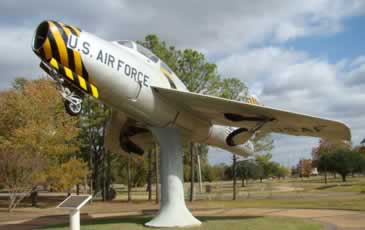 F-84F Thunderstreak F-84F Thunderstreak