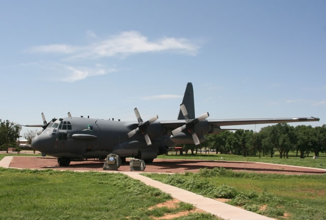 AC-130H Spectre Gunship, S/N 69-6572, on display at Cannon Air Force Base, Clovis, New Mexico AC-130H Spectre Gunship, S/N 69-6572, on display at Cannon Air Force Base, Clovis, New Mexico