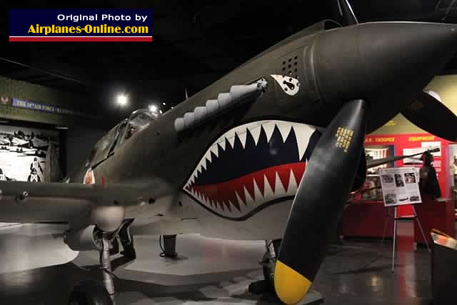 P-40N Warhawk, S/N 42-105927