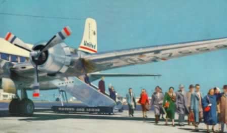 United Air Lines N37559 departing passengers United Air Lines N37559 departing passengers