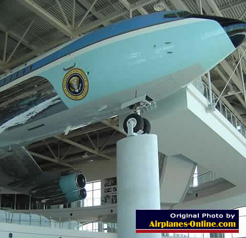 Boeing VC-137C Presidential Jet - Special Air Mission (SAM) 27000 on display at the Ronald Reagan Presidential Library Simi Valley, California Boeing VC-137C Presidential Jet - Special Air Mission (SAM) 27000 on display at the Ronald Reagan Presidential Library Simi Valley, California