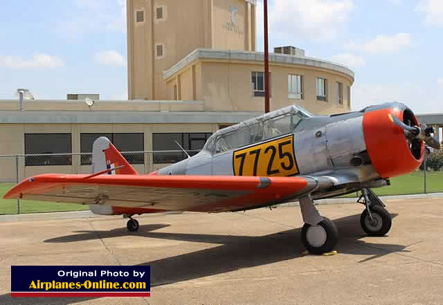 North American T-6G Texan 7725