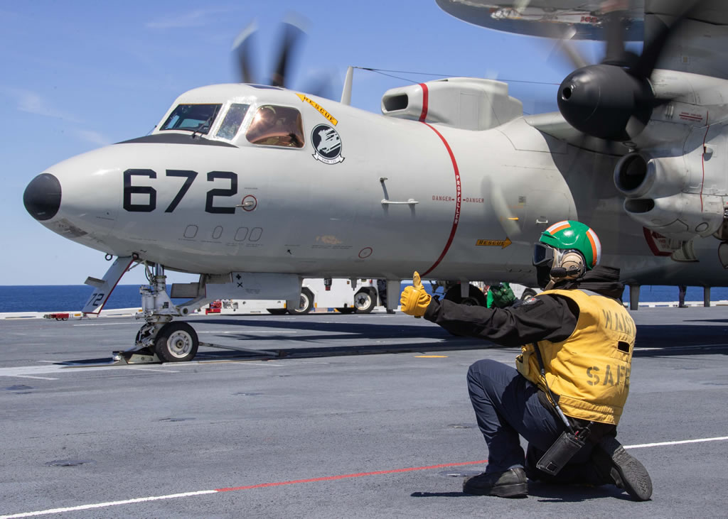 Navy E-2D Hawkeye carrier launch sequence Navy E-2D Hawkeye carrier launch sequence